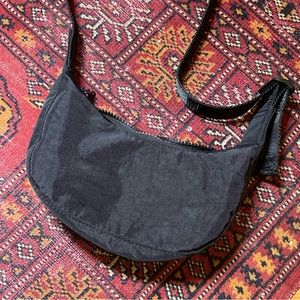 BAGGU Mini Crescent Bag (UO Exclusive)